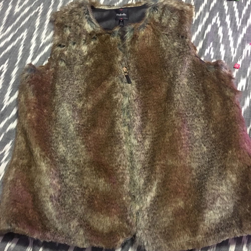 Rafaella brown Faux Fur best NWOT